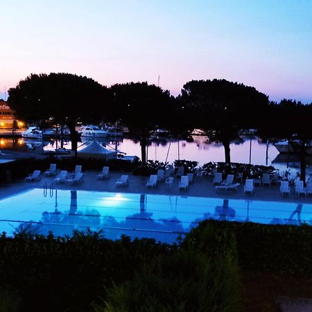 Signora Ruth - Aprilia Residence Aprilia Marittima Εξωτερικό φωτογραφία